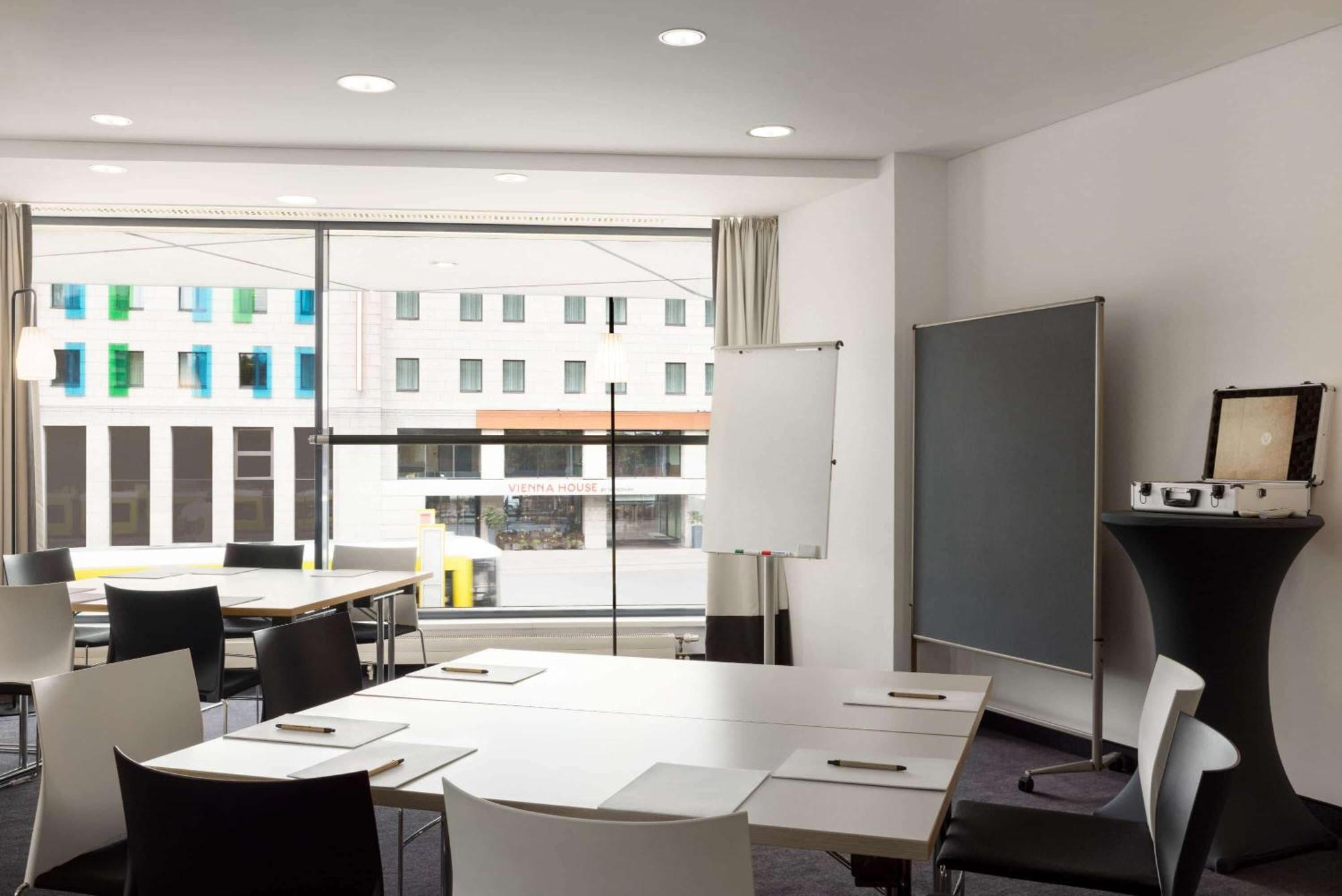 Vienna House Easy By Wyndham Berlin Prenzlauer Berg Hotel Ngoại thất bức ảnh